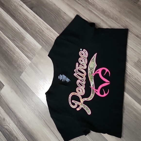 Realtree Black & Pink Camo Crop Top Size Small - Picture 1 of 3